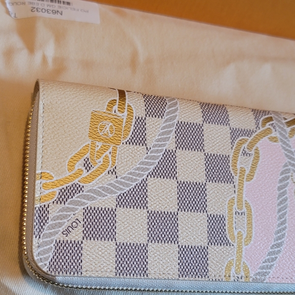 Louis Vuitton Damier Azur Chain Lock LV PRINT Large Zippy Wallet New LIMITED ED. - Picture 9 of 17